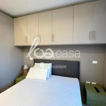 Id 875 Bilocale Con Terrazza E Box *